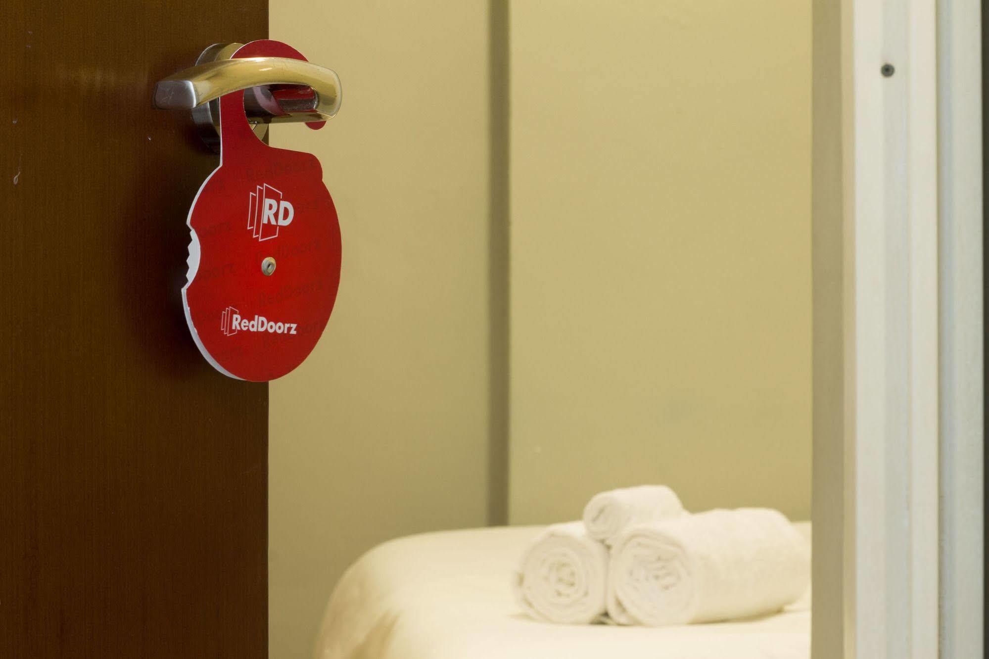 Hotel Reddoorz @ Pantai Cemara Sanur Exteriér fotografie